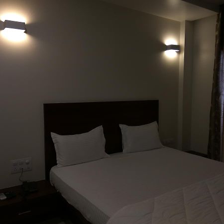 Manasi Inn Satara Zewnętrze zdjęcie