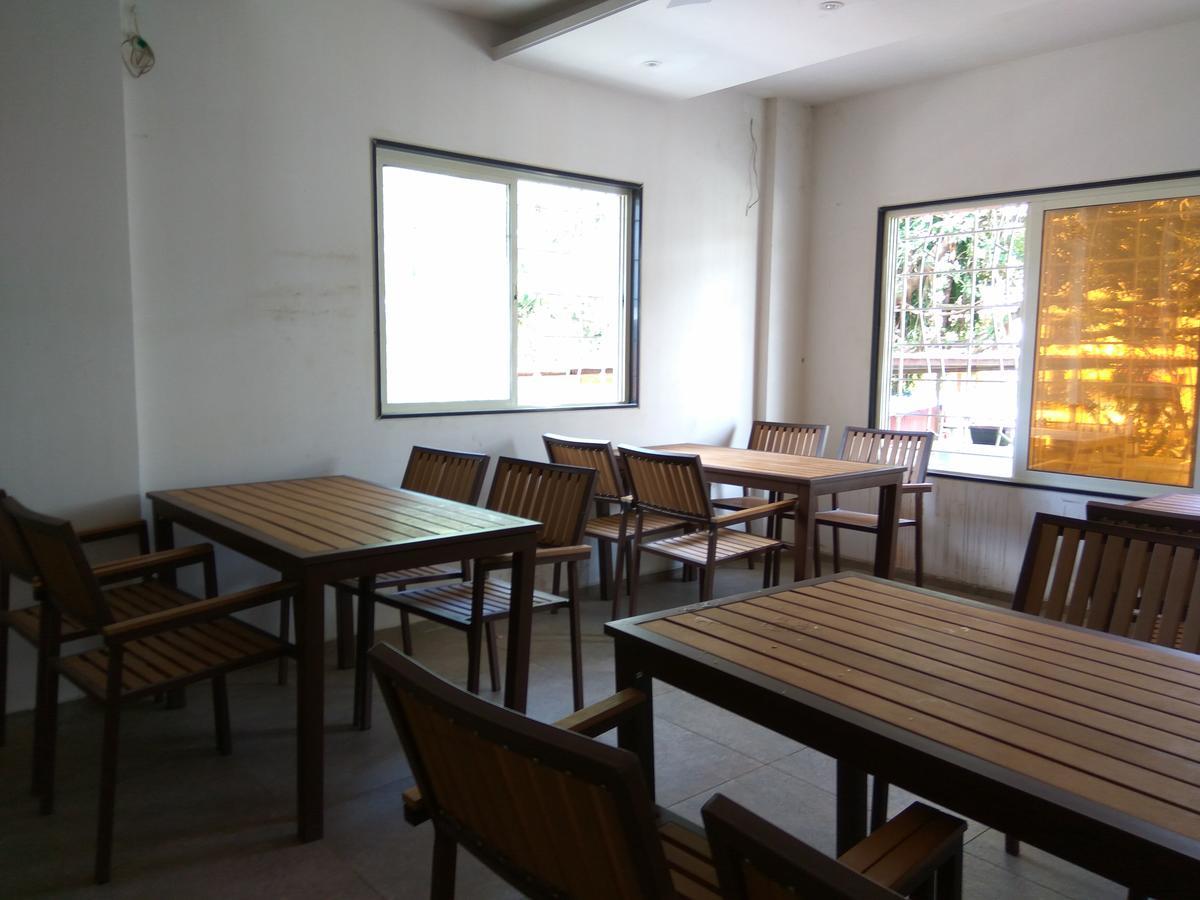 Manasi Inn Satara Zewnętrze zdjęcie
