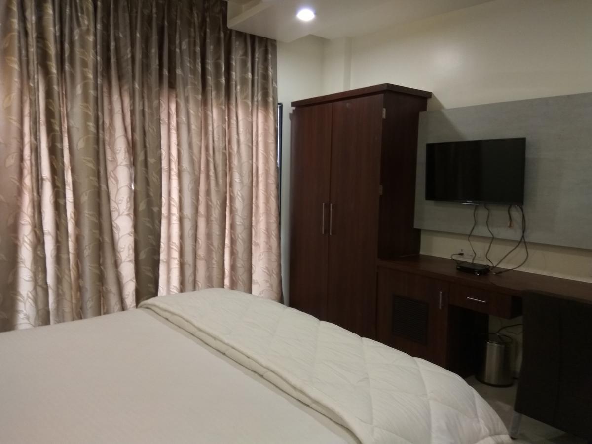 Manasi Inn Satara Zewnętrze zdjęcie