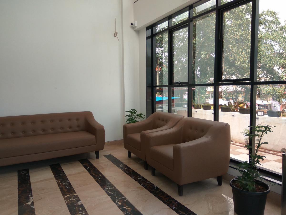 Manasi Inn Satara Zewnętrze zdjęcie