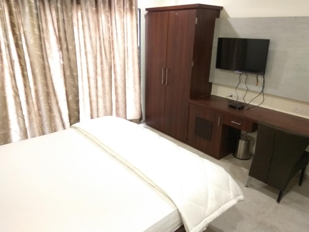 Manasi Inn Satara Zewnętrze zdjęcie